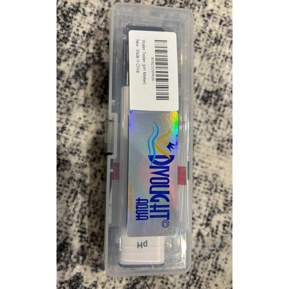 Digital PH Meter - High Accuracy Digital Water Quality Tester with 0-14 PH - Picture 1 of 3